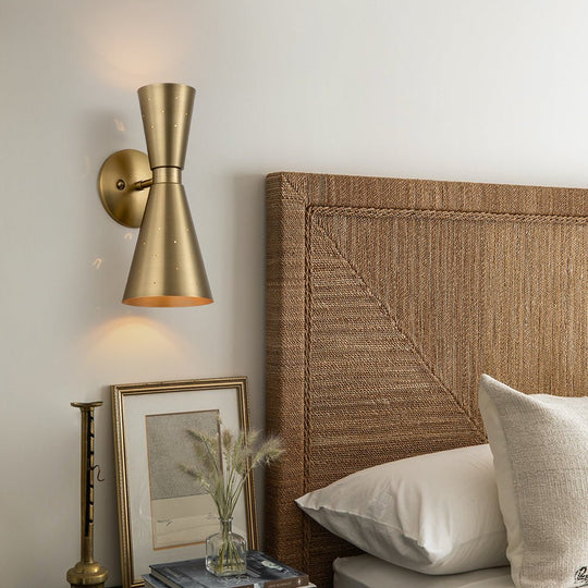 Pendantlightie - Mid - Century Modern 2 - Light Starry Hourglass Wall Sconce - Wall Light - Aged Brass -