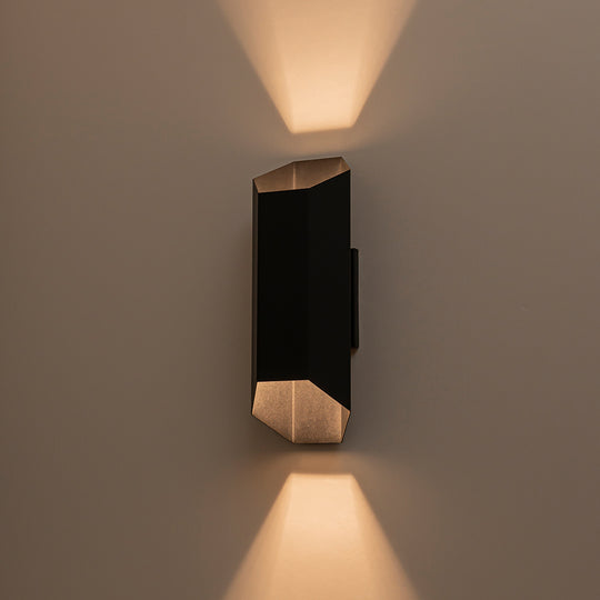 Modern Hexagonal IP54 Black Geometric LED Outdoor Wall Sconce