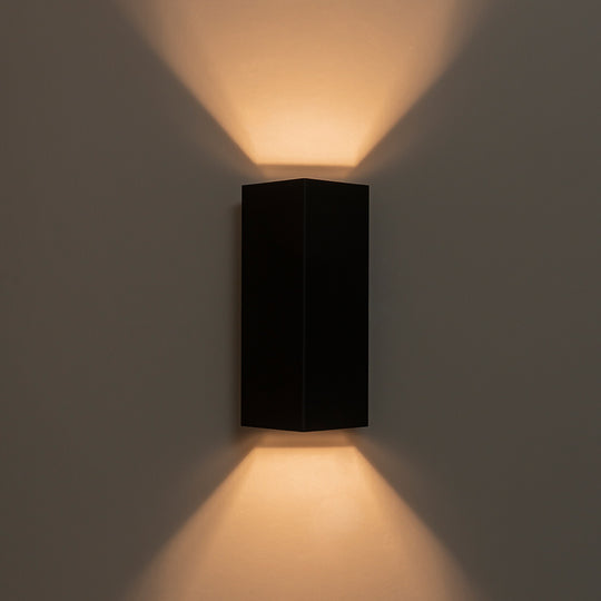 Modern Minimalist IP54 Black Rectangle LED Outdoor Wall Sconce