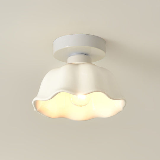 Retro Minimalist 1-Light Scalloped Flower White Ceramic Ceiling Light