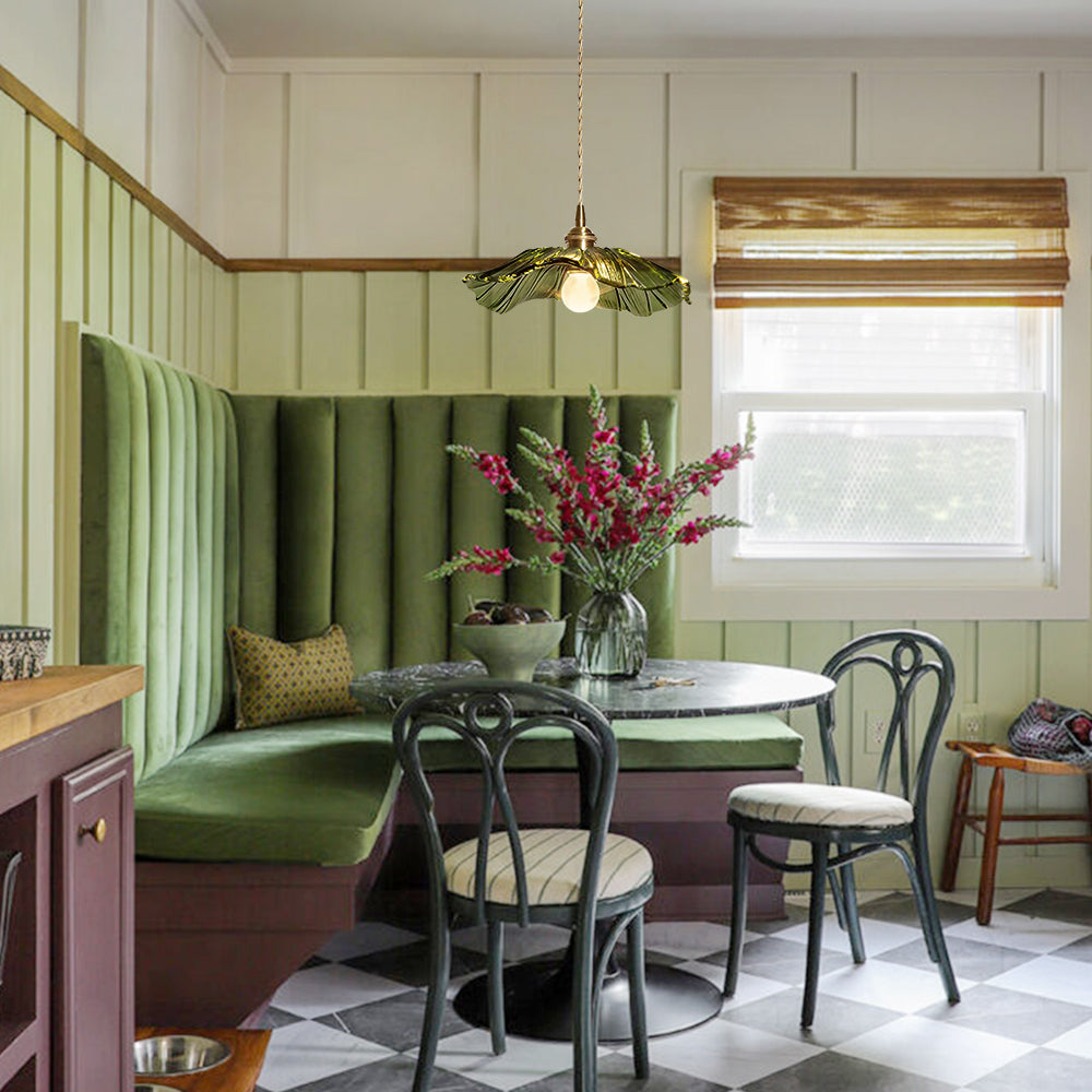 Traditional Vintage 1-Light Flower Inspired Lotus Glass Pendant Light