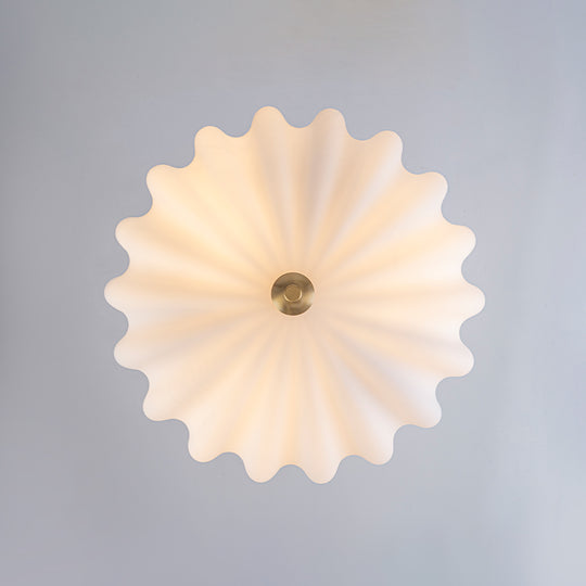 Vintage Retro 3-Light Cream Scalloped Glass Shade Chandelier