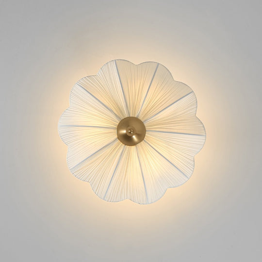 Pendantlightie - Contemporary 3 - Light Scalloped Fabric Shade Pleated Semi Ceiling Light - Semi Flush Mount - Brass - 