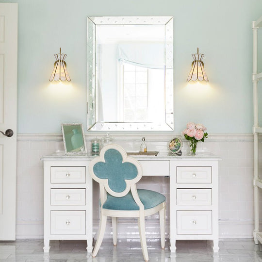 Pendantlightie - Decorative Tiffany 1 - Light Hourglass Capiz Shell Shade Armed Sconce - Wall Light - Brass - 