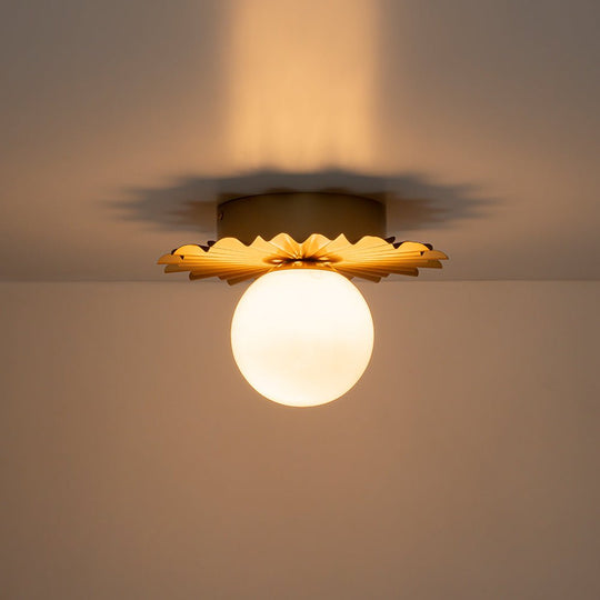 Pendantlightie - Mid - Century 1 - Light Flower Pleated Single Round Glass Flush Mount - Semi Flush Mount - Brass - 