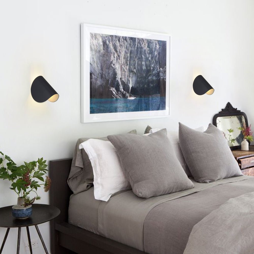 Pendantlightie - Minimalist 1 - Light Curved Shaped Metallic Wall Sconce For Corridor - Wall Light - Black - 