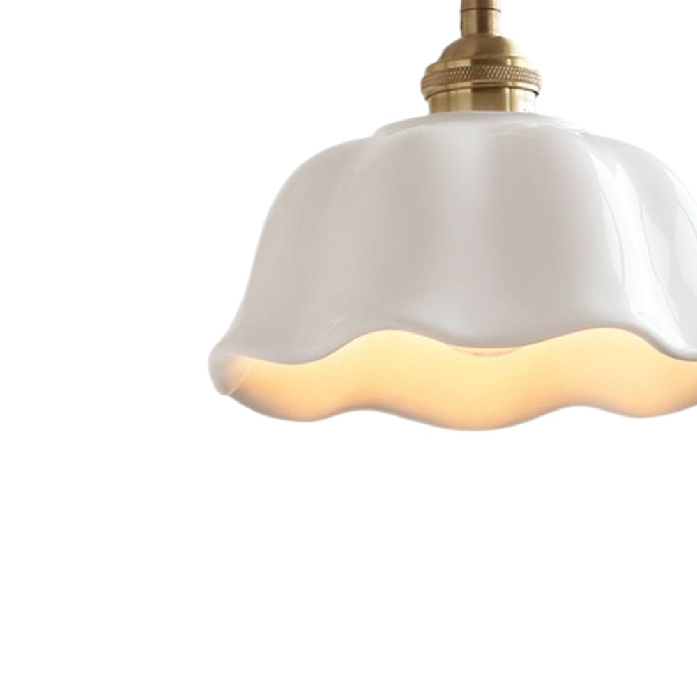 Pendantlightie - Retro Minimalist 1 - Light Scalloped Flower White Ceramic Pendant Light - Pendants - White - 