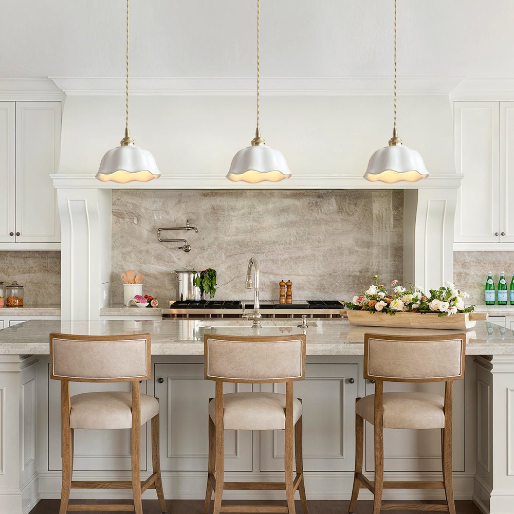 Pendantlightie - Retro Minimalist 1 - Light Scalloped Flower White Ceramic Pendant Light - Pendants - White - 