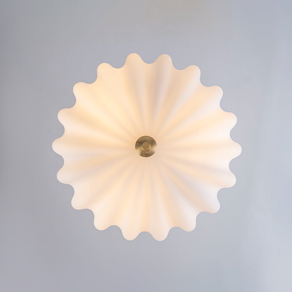 Pendantlightie-Vintage Retro 3-Light Cream Scalloped Glass Shade Chandelier-Chandeliers-Brass-